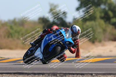 media/Nov-06-2022-SoCal Trackdays (Sun) [[208d2ccc26]]/Turn 7 Set 2 (1050am)/